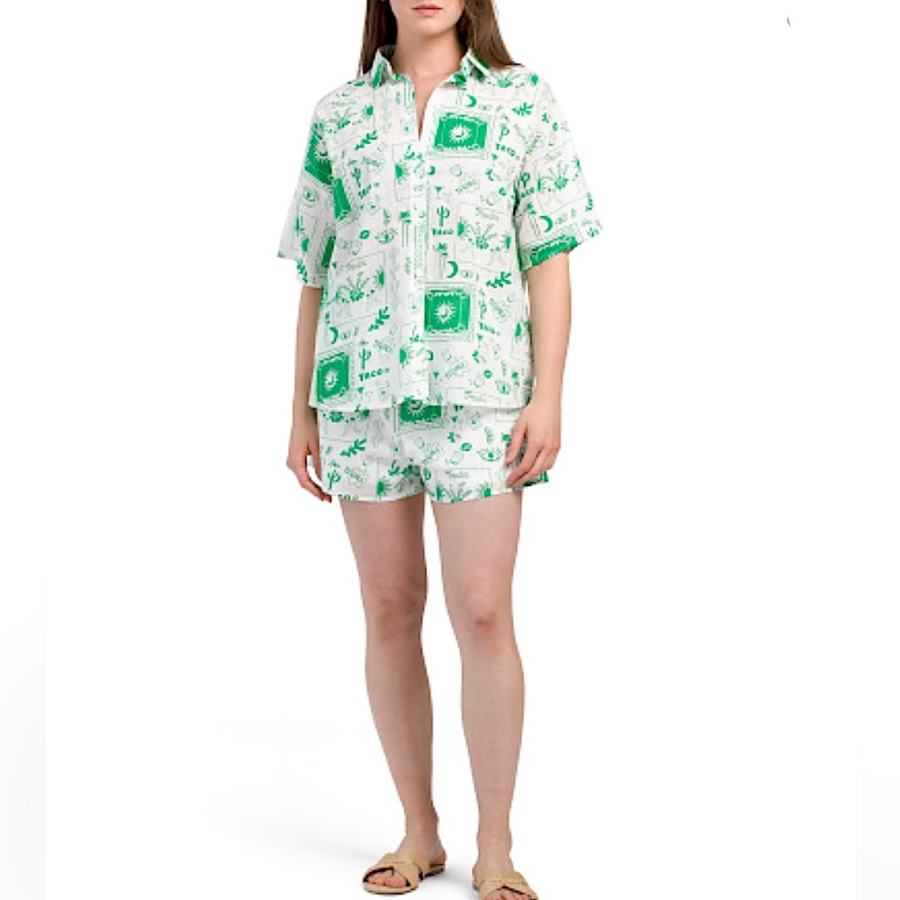 New! 💚 🤍✨BY FRANKIE  Green and White Relaxed Fit Shorts Set size S